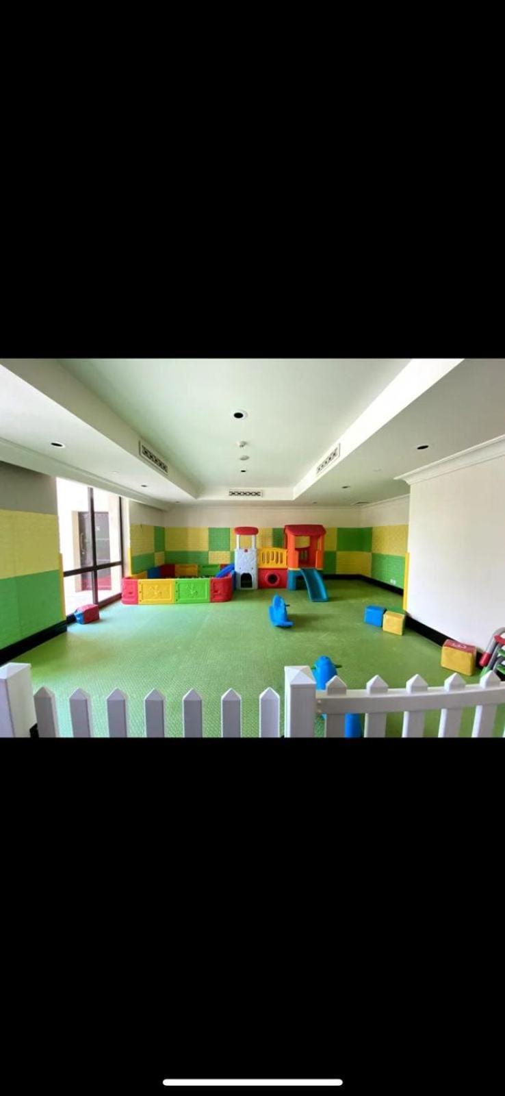 Fountain View 2bhk In Mall